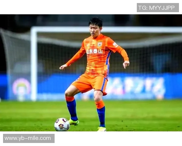 山东泰山队出发武汉备战中超收官战全力争胜迎接武汉三镇挑战