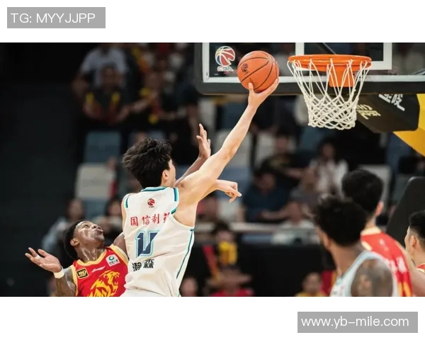 费舍尔谈杨瀚森组织能力不足球队期待他成长为核心球员