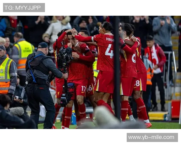 阿森纳与切尔西激战六人染黄牌遭罚款两万五千镑